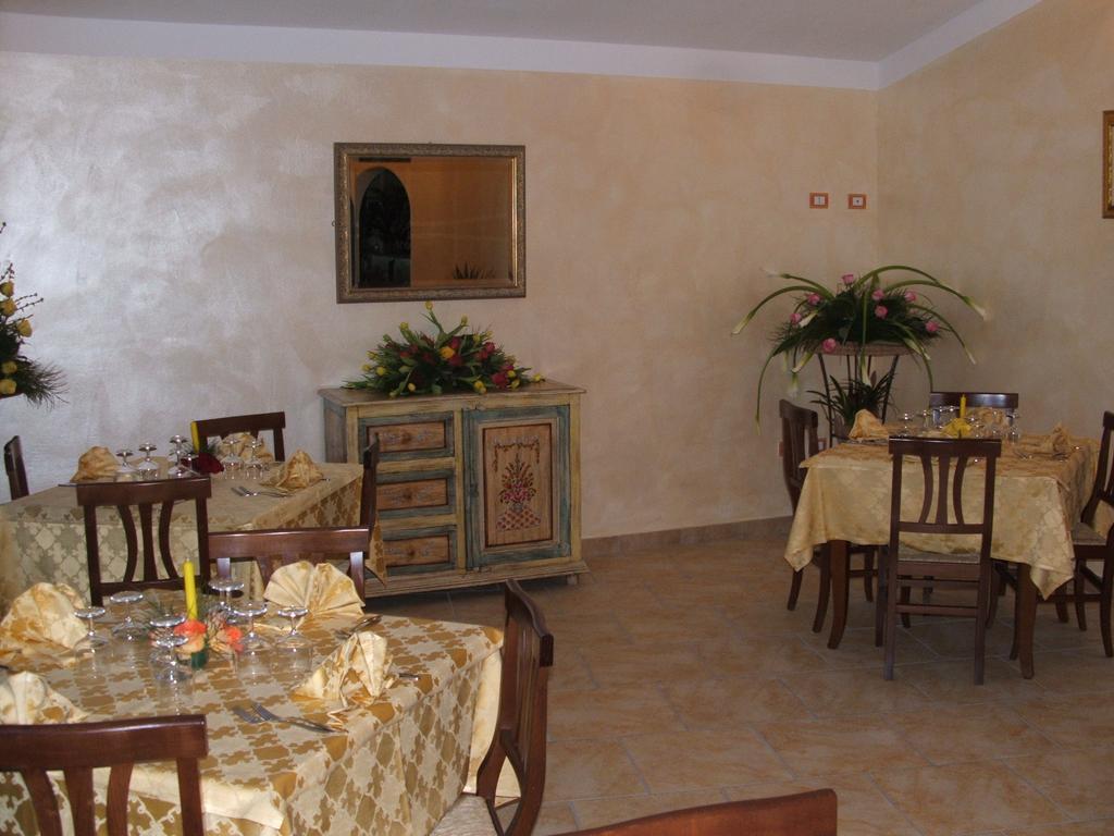 Hotel Lu Baroni Budoni Exteriér fotografie