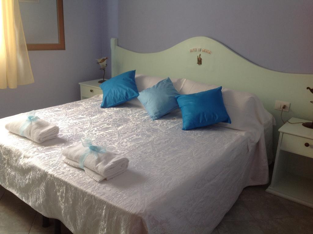 Hotel Lu Baroni Budoni Pokoj fotografie