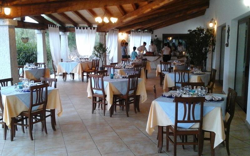 Hotel Lu Baroni Budoni Exteriér fotografie